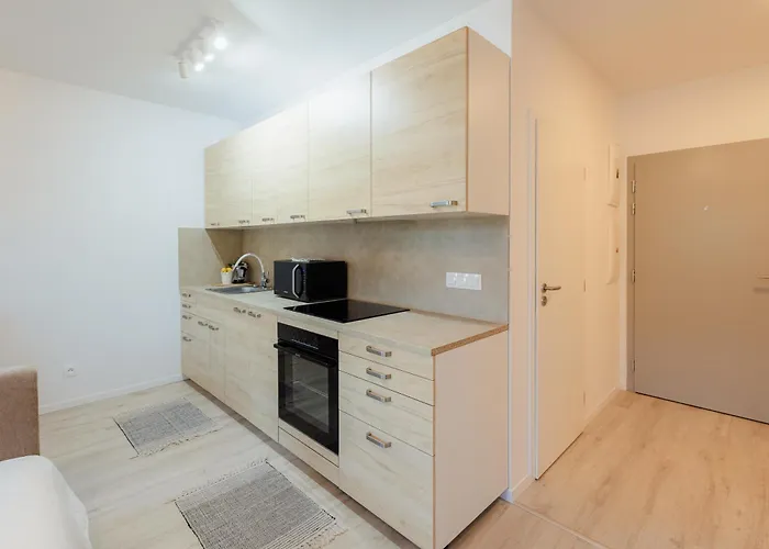 Apartmán Airport With Balcony